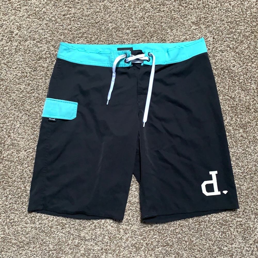 Diamond Supply Co swim trunks size 34
